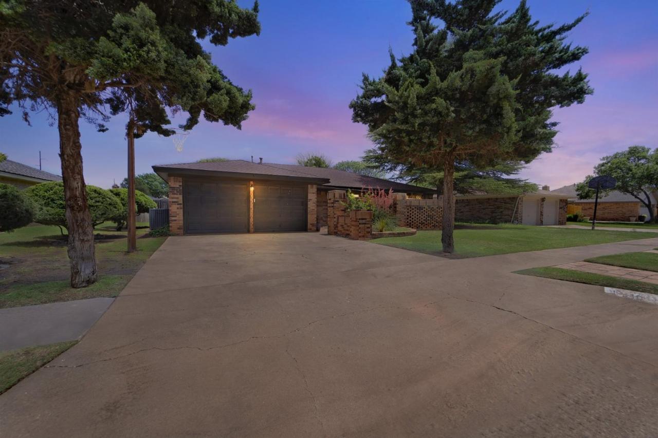 Homestead House - In Shadow Hills Golf Course Division Home Lubbock Exterior foto