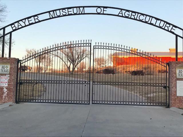 Homestead House - In Shadow Hills Golf Course Division Home Lubbock Exterior foto